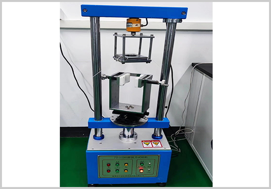 連接器插拔力測(cè)試機(jī)構(gòu).jpg